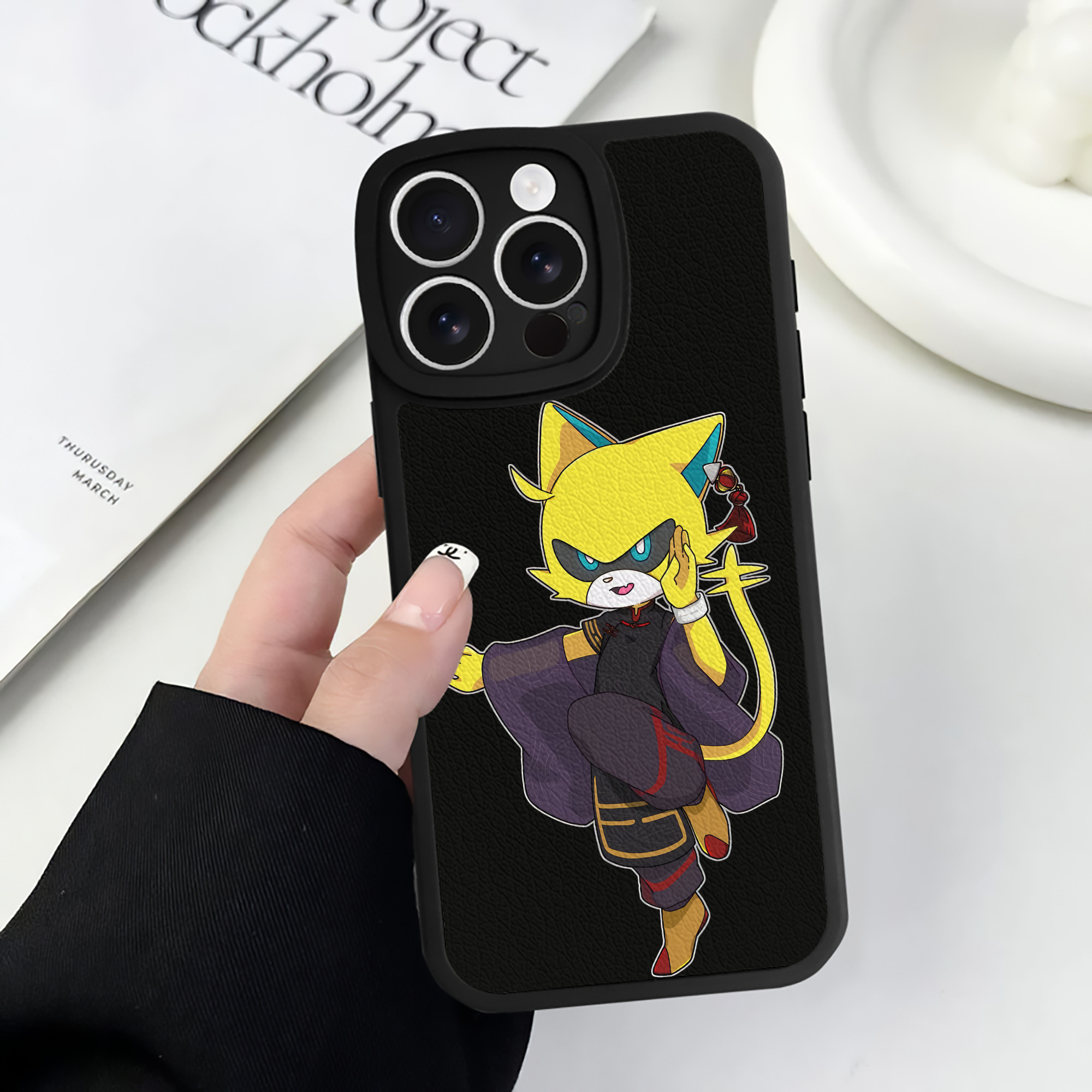 （画像用） 妖怪ウォッチ Yo-kai Watch 【iPhone 16シリーズ対応】シリコンスマホケース（レザー調） 材質：シリコン